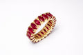 Eternity Ring mit Rubinen – Handgefertigter 18kt Gelbgold Ring mit Rubinen, BeVain München