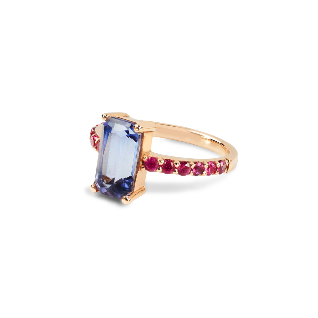 Tanzanite ring with spinel