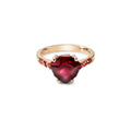 Ring mit Rhodolith 18kt Roségold – Handgefertigter Ring mit 3ct Rhodolith und Spinell, Einzelstück, BeVain München