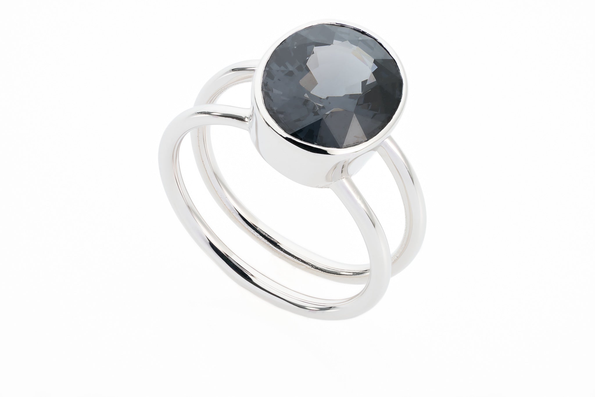 Spinell Ring